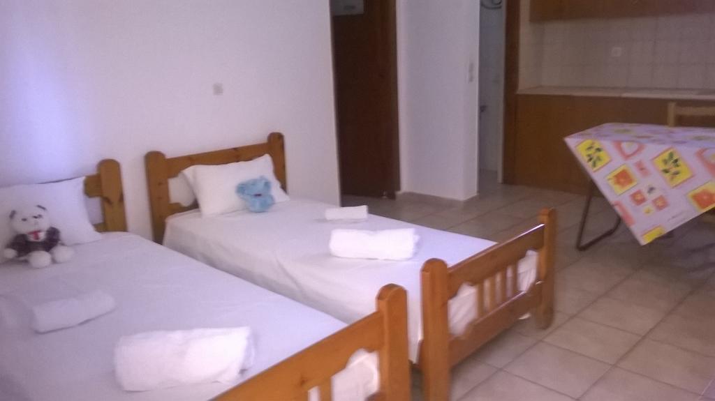 Maria Apartments Asíni エクステリア 写真